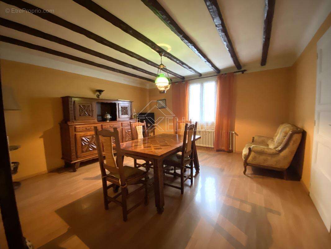 Maison à ROSNY-SUR-SEINE