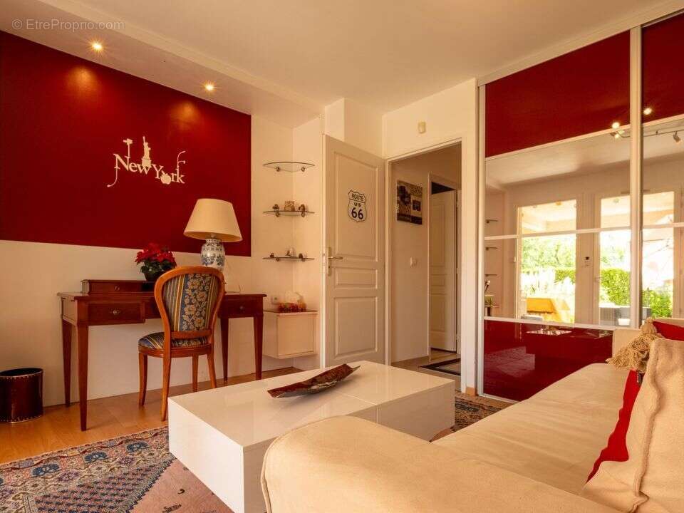 Maison à VETRAZ-MONTHOUX