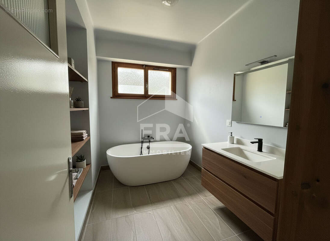 Appartement à VENCE