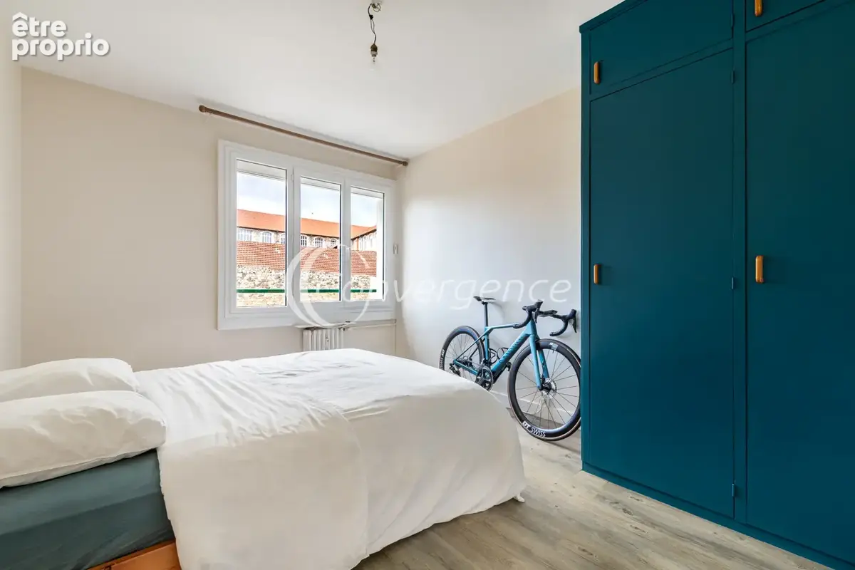 Appartement T5 avec double garage, balcon, ascenseur et cave - hypercentre - photo 9