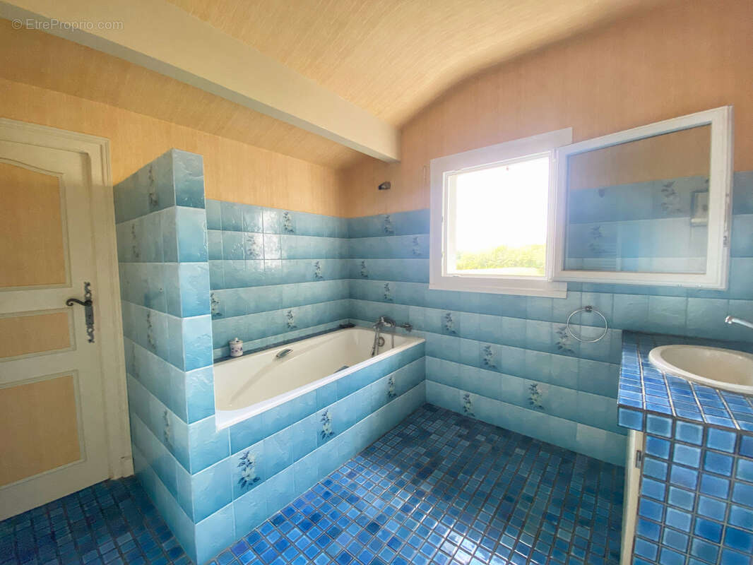 Maison à SAINT-PALAIS