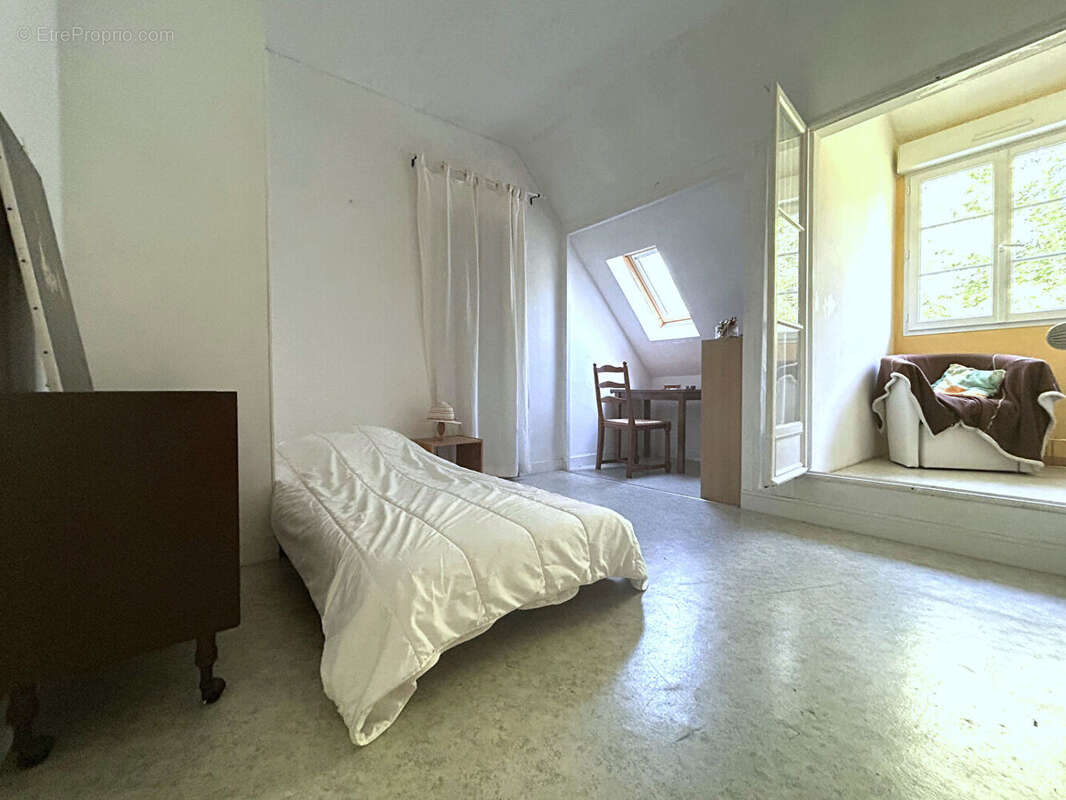 Maison à VERT-SAINT-DENIS