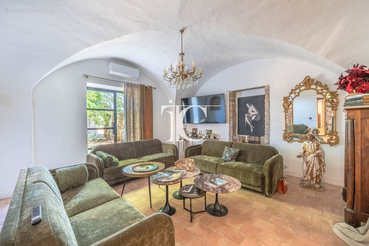 Maison à FLAUX