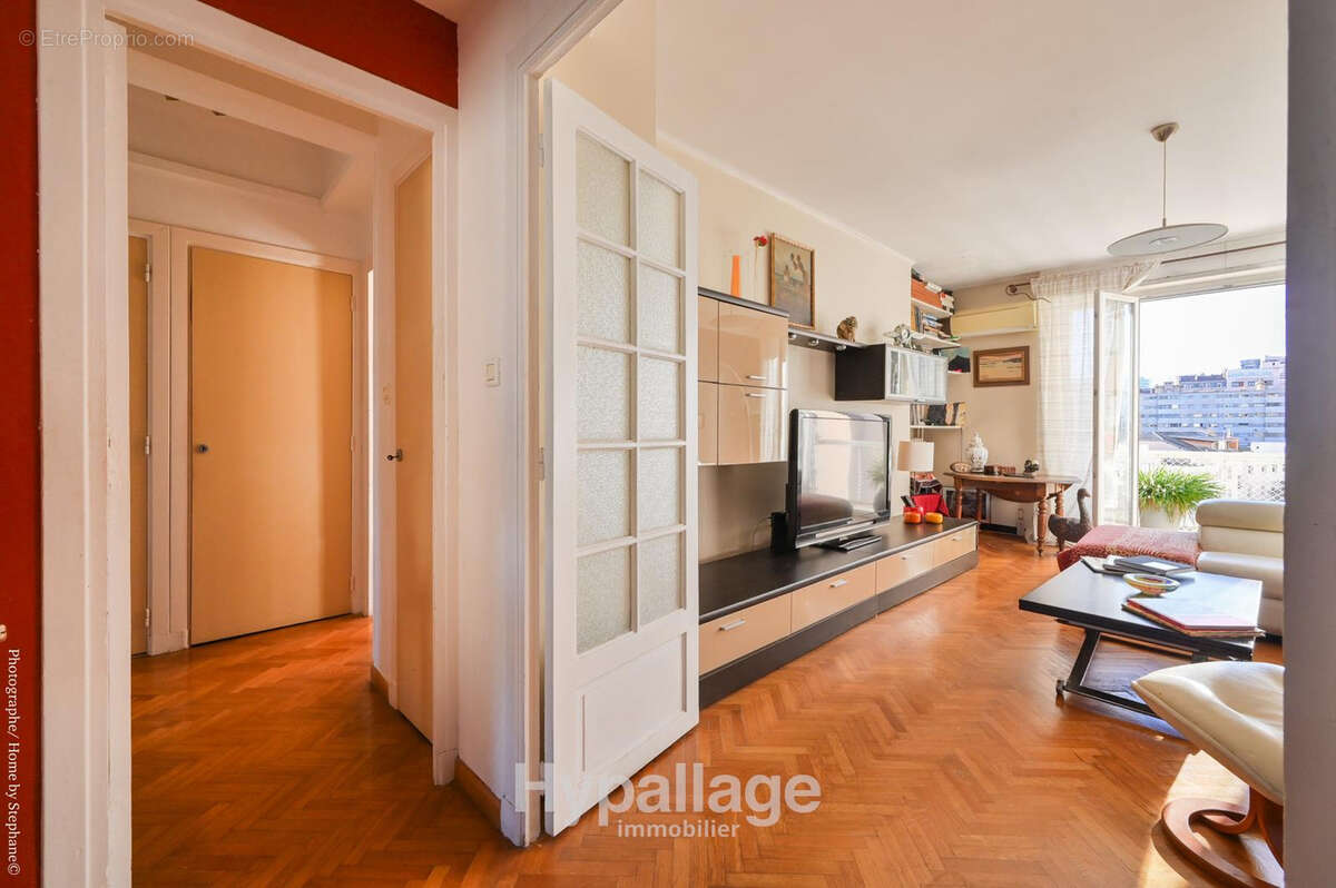 Appartement à MARSEILLE-8E