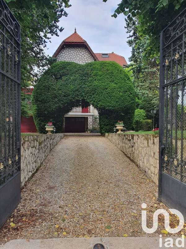 Photo 2 - Maison à COURLON-SUR-YONNE