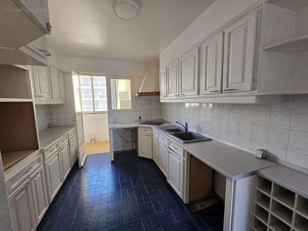 Nice st sylvestre - appartement 4p vue mer avec terrasse, cave et parking - photo 8