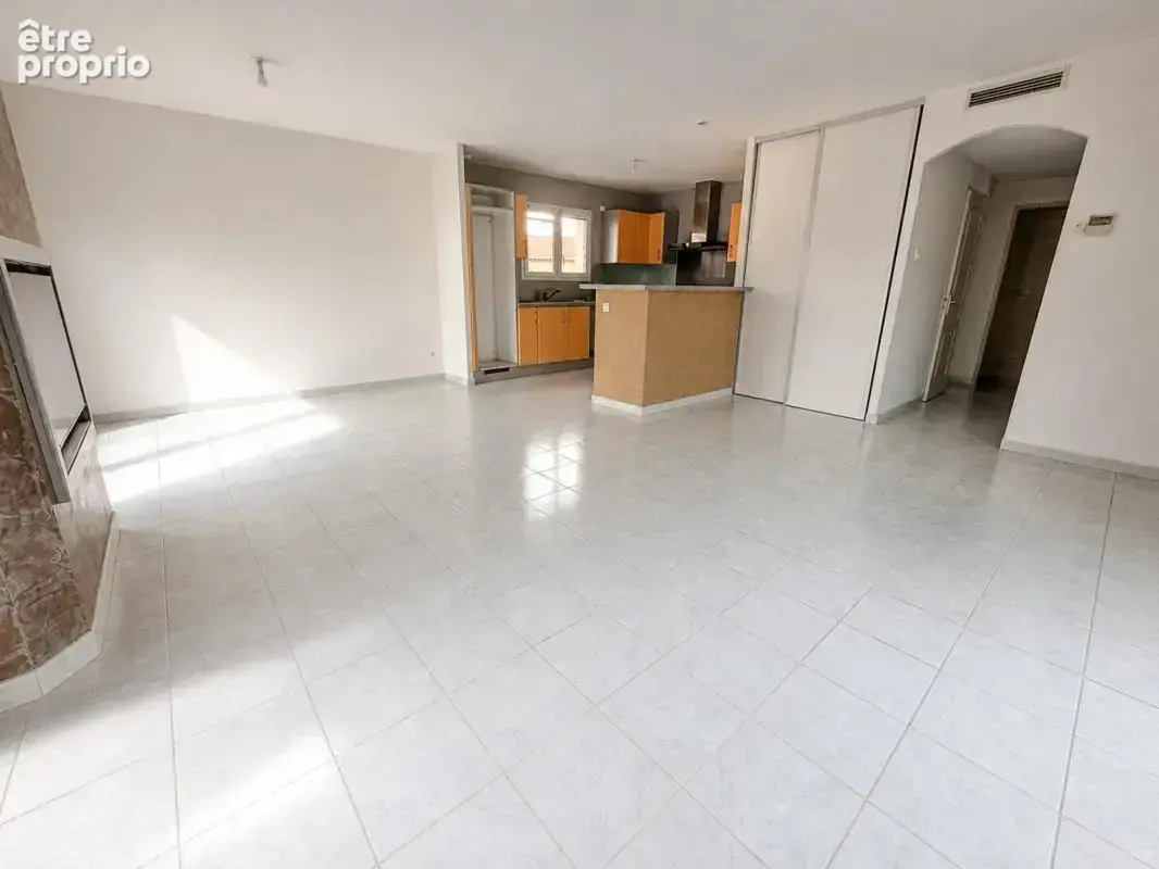 Maison de 5 pièces de 103 m² à Saint-Étienne-de-Tulmont - photo 7