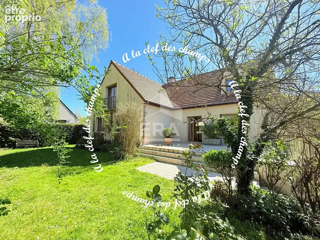 Maison à SAINT-REMY-LES-CHEVREUSE