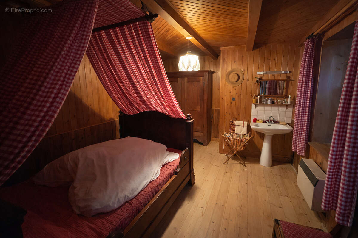 Maison à SEYTROUX