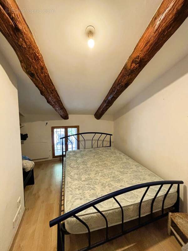 Maison à AZILLE