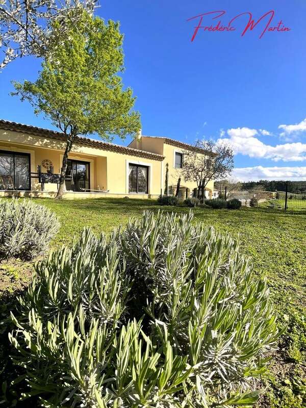 Maison à SANILHAC-SAGRIES