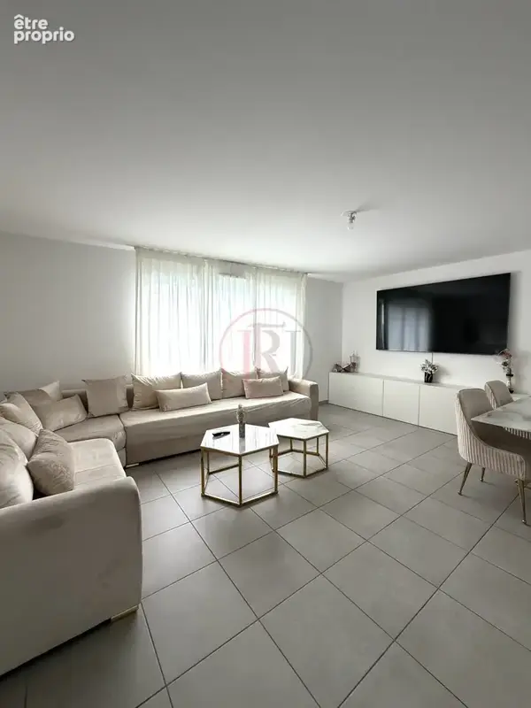 Appartement Duplex T4 avec jardin, balcon et box double - Chateau Gombert 13013 - photo 2