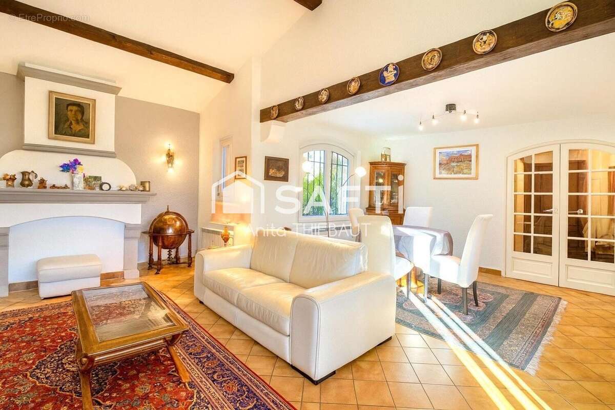 Photo 2 - Maison à FREJUS