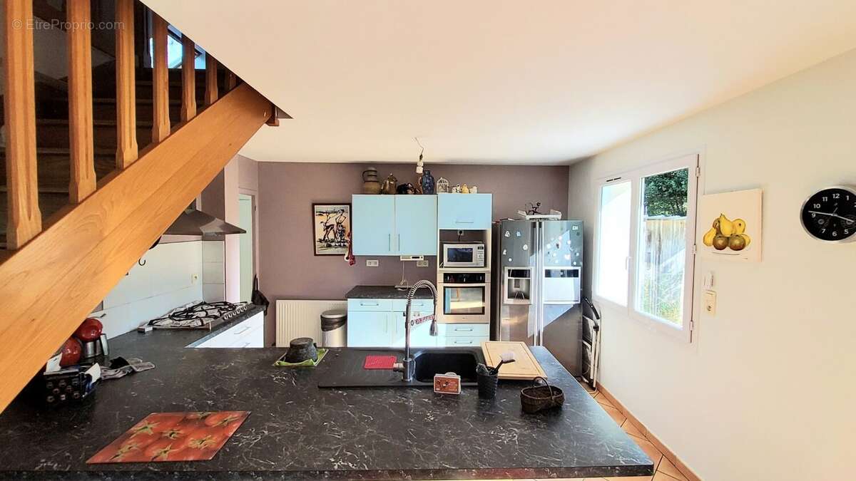 Maison individuelle de 120m² - 6 pièces - 4 chambres - 1 bureau - SAINT-SENOUX - photo 5