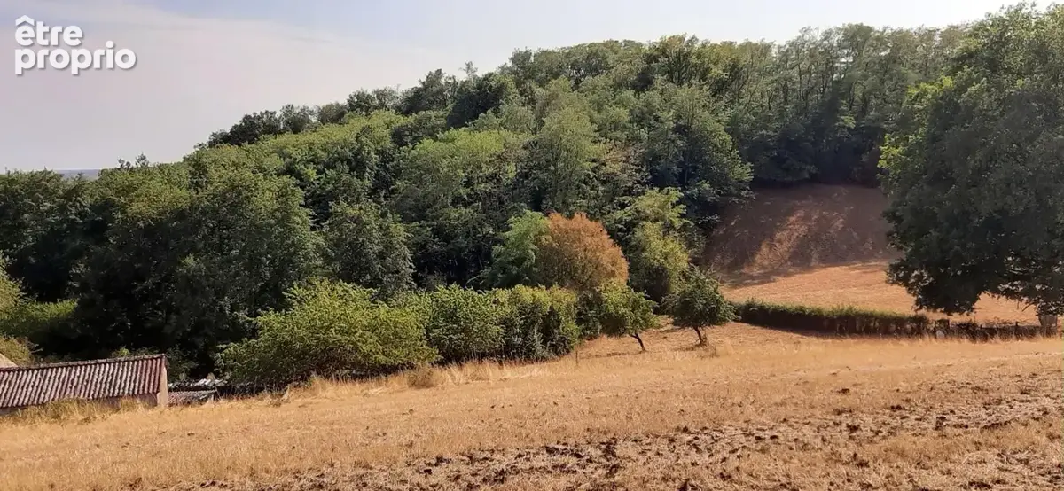 Fermette a rénover avec ses dépendances, sur 2,7 ha de terrain dans cadre bucolique - photo 8