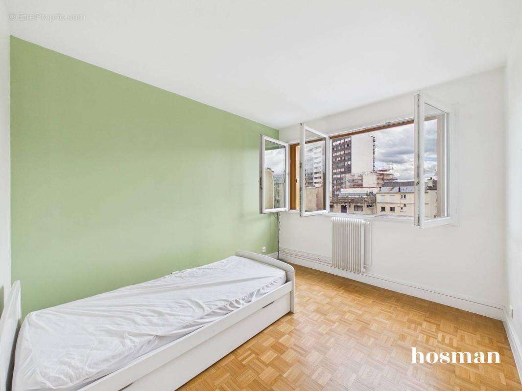 Appartement à PARIS-20E