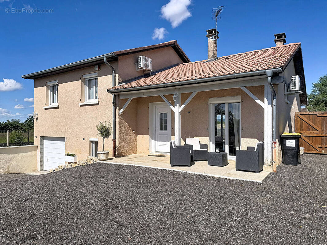 Maison à MEXIMIEUX