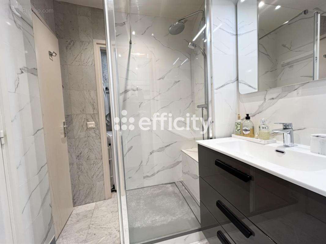 Appartement à TOURGEVILLE