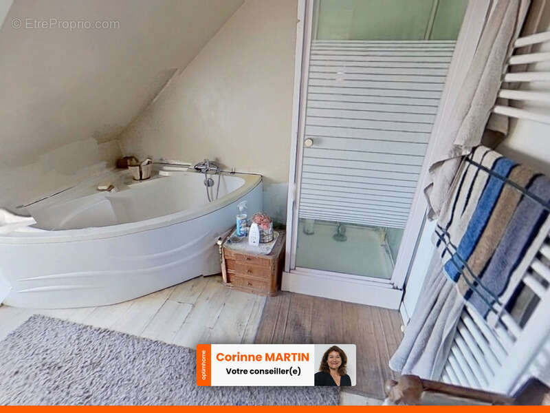 Maison à SAINT-JEAN-LA-POTERIE