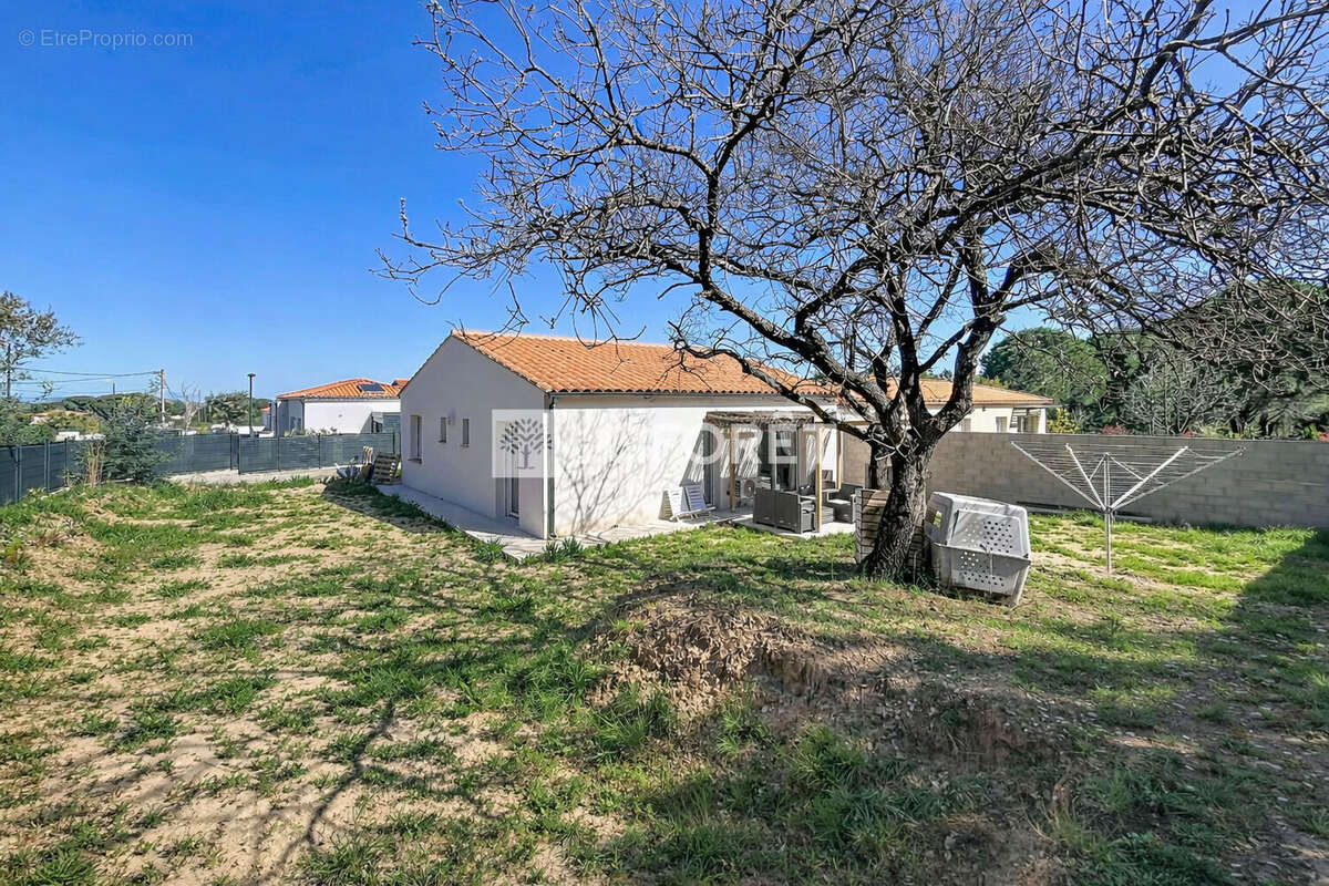 Maison à LAROQUE-DES-ALBERES