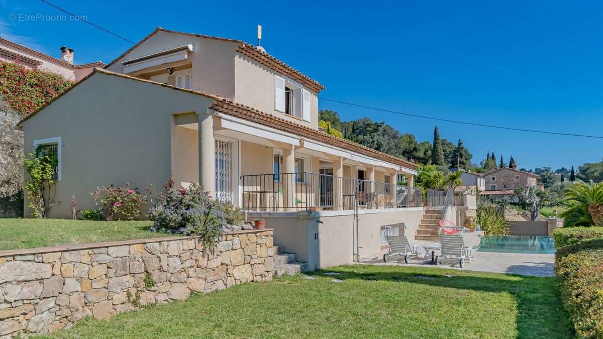 Maison à MOUGINS