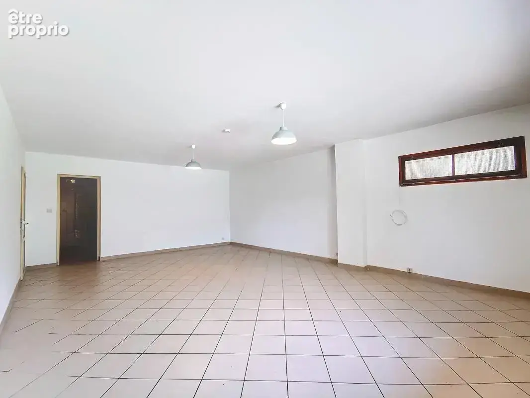 St Joseph de Rivière, spacieuse maison 5P 180 m2 avec terrain de 815 m2 face à la Sure - photo 21
