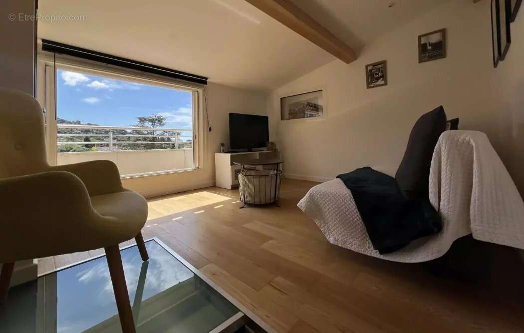 Maison à LE CANNET