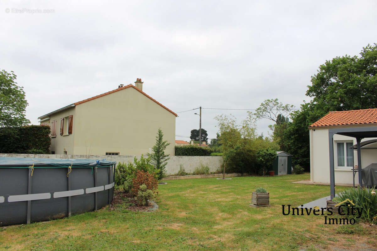 Maison à LA CHAPELLE-HEULIN