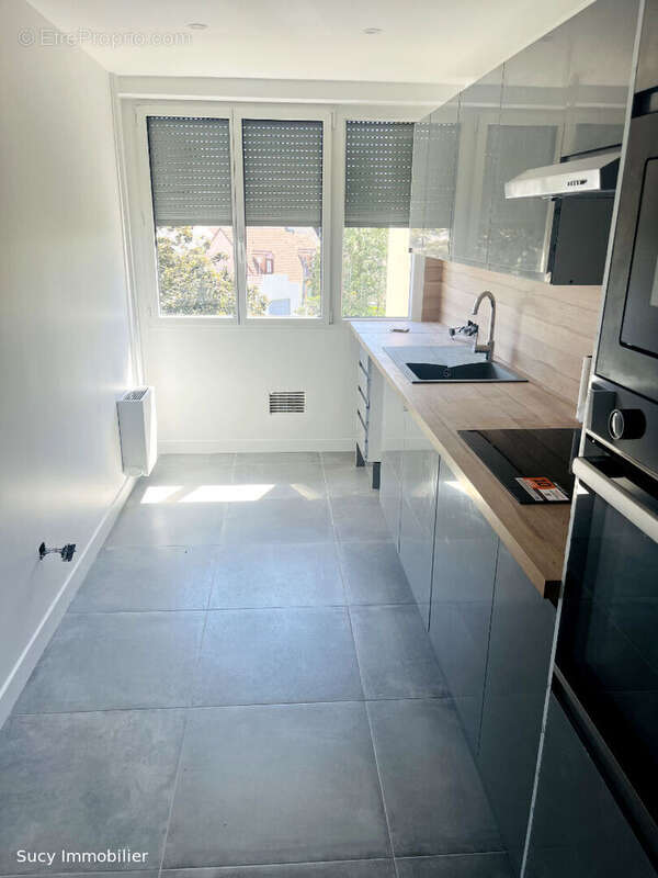 Appartement à CHENNEVIERES-SUR-MARNE