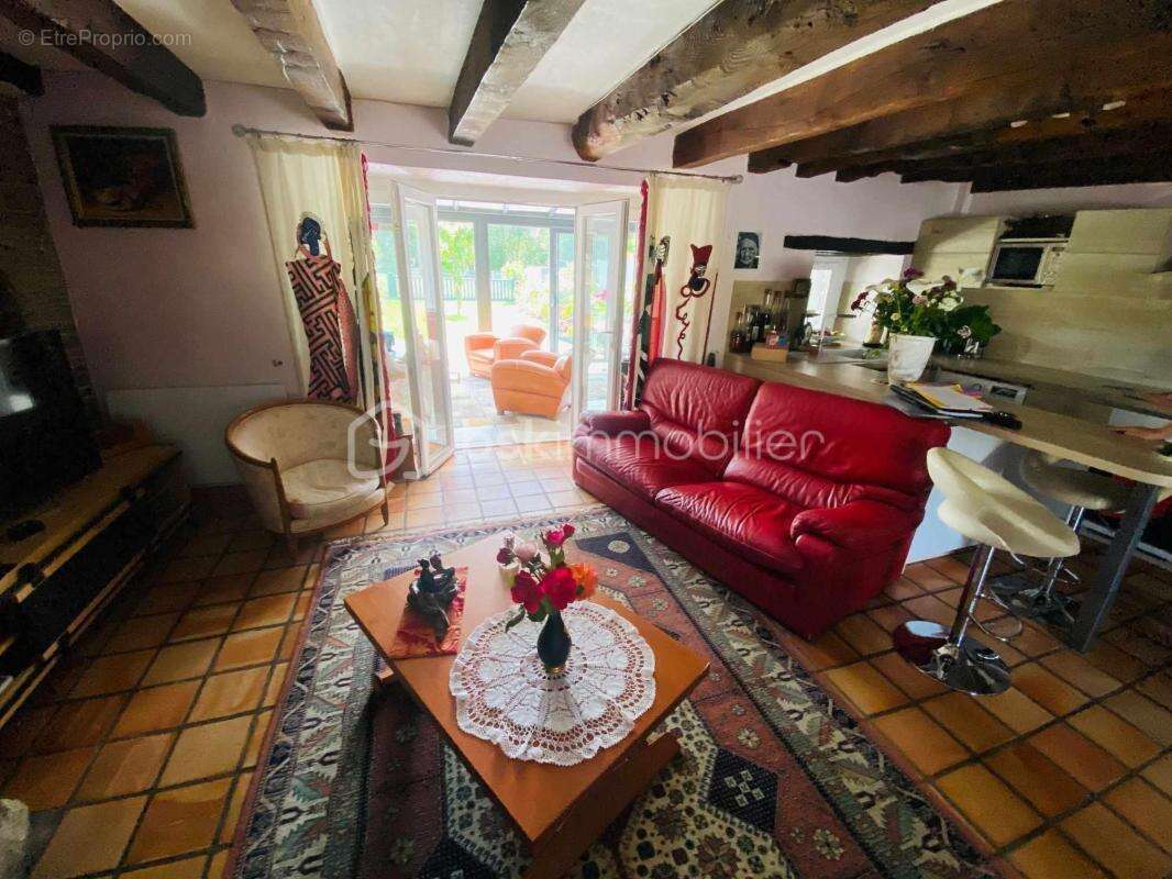 Maison de Charme 3 Chambres MONTERTELOT (EXCLUSIVITE en plein Bourg) - photo 10