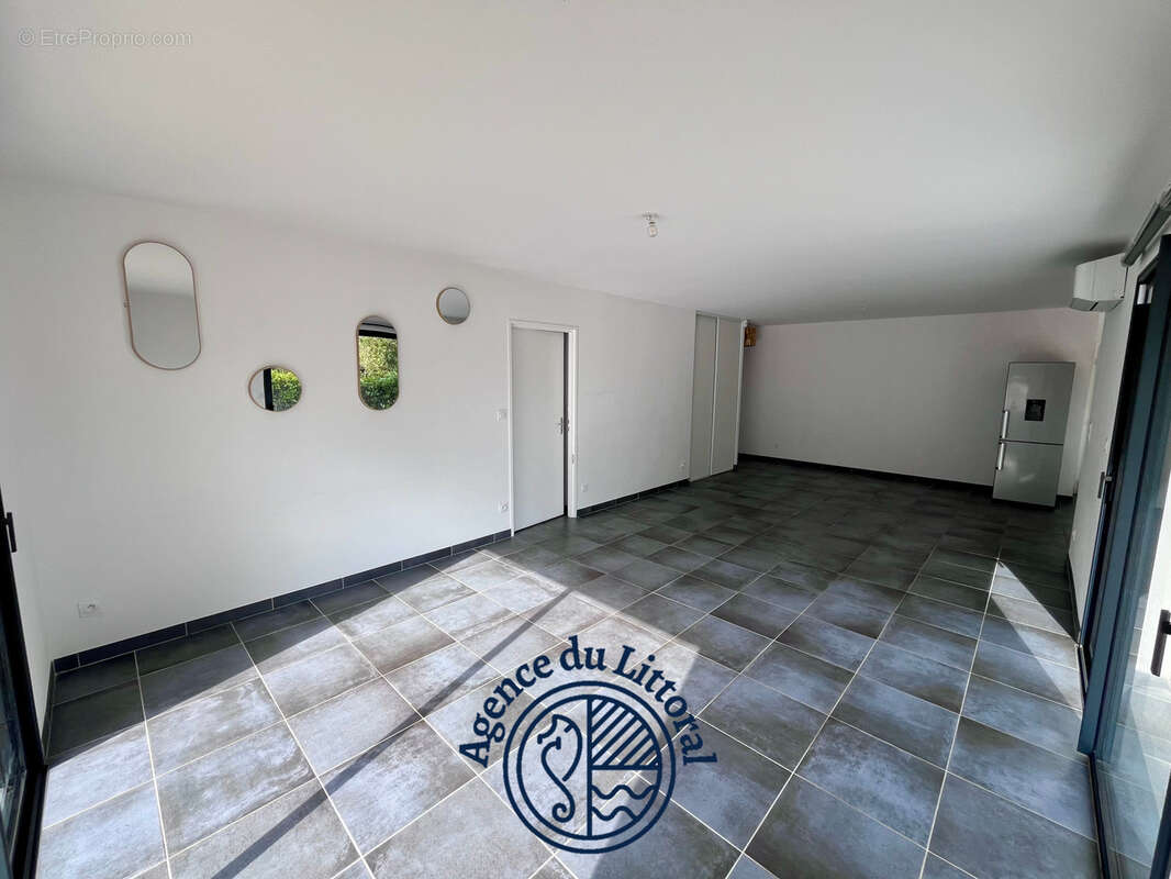 Maison à LES MATHES