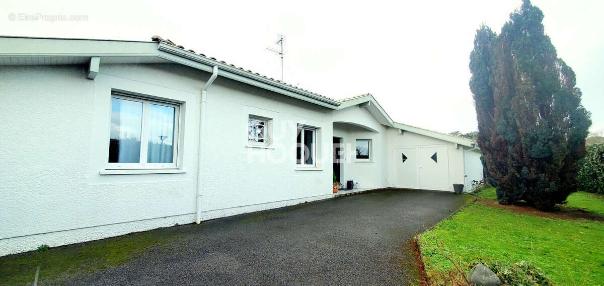Maison à TOSSE