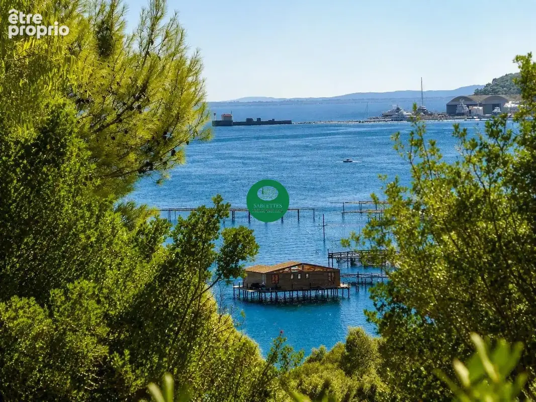 Vue Mer Panoramique sur la Baie de Tamaris  Appartement T4 de 83 m2 avec Terrasse à La Seyne-sur-Mer - photo 4