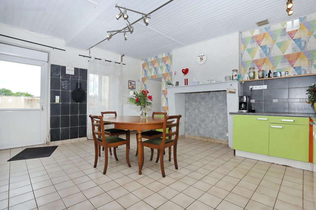 Maison à SENONNES
