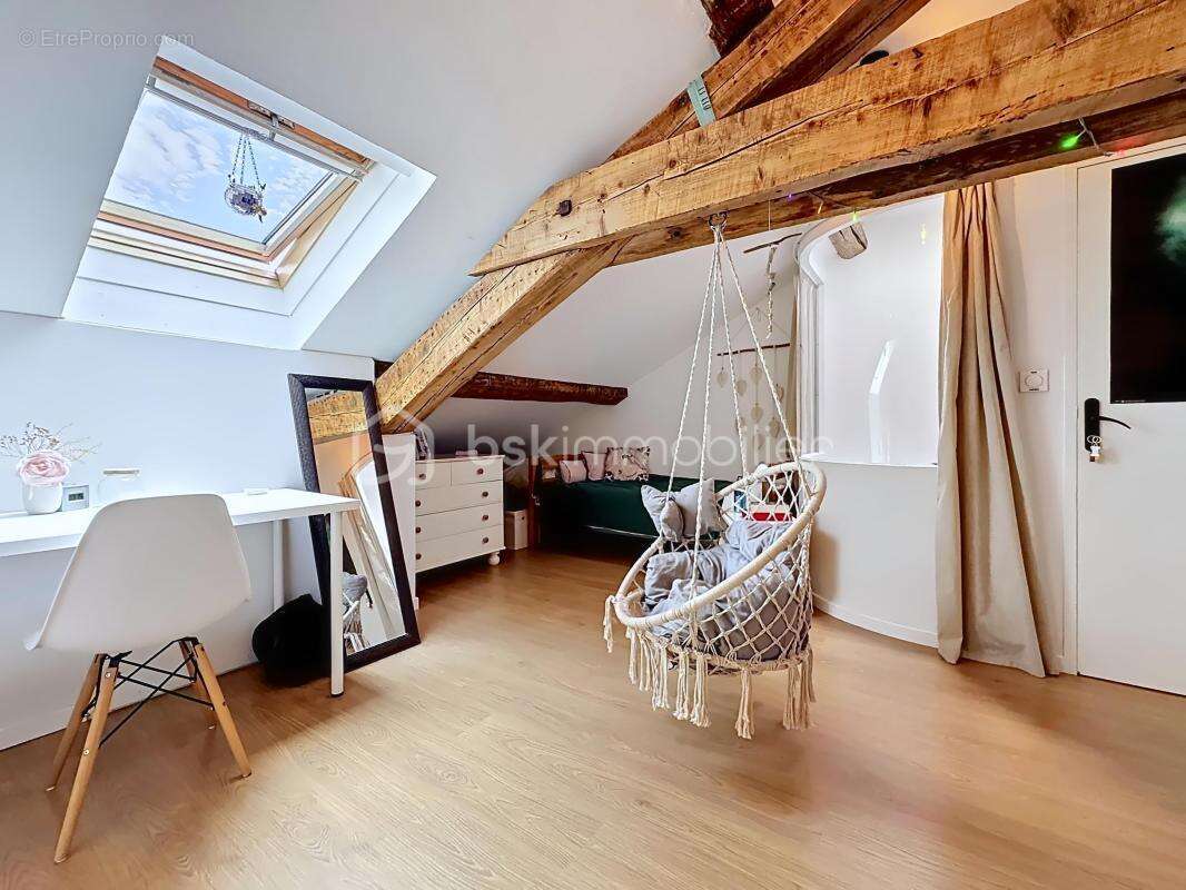 Appartement T5 de caractère – 135 m² Carrez / 150 m² utiles – Dernier étage avec ascenseur - photo 12