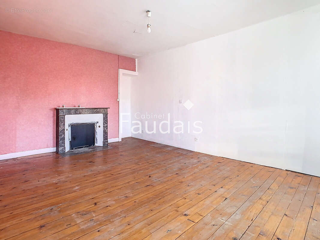 Maison à SAINT-JEAN-DE-DAYE