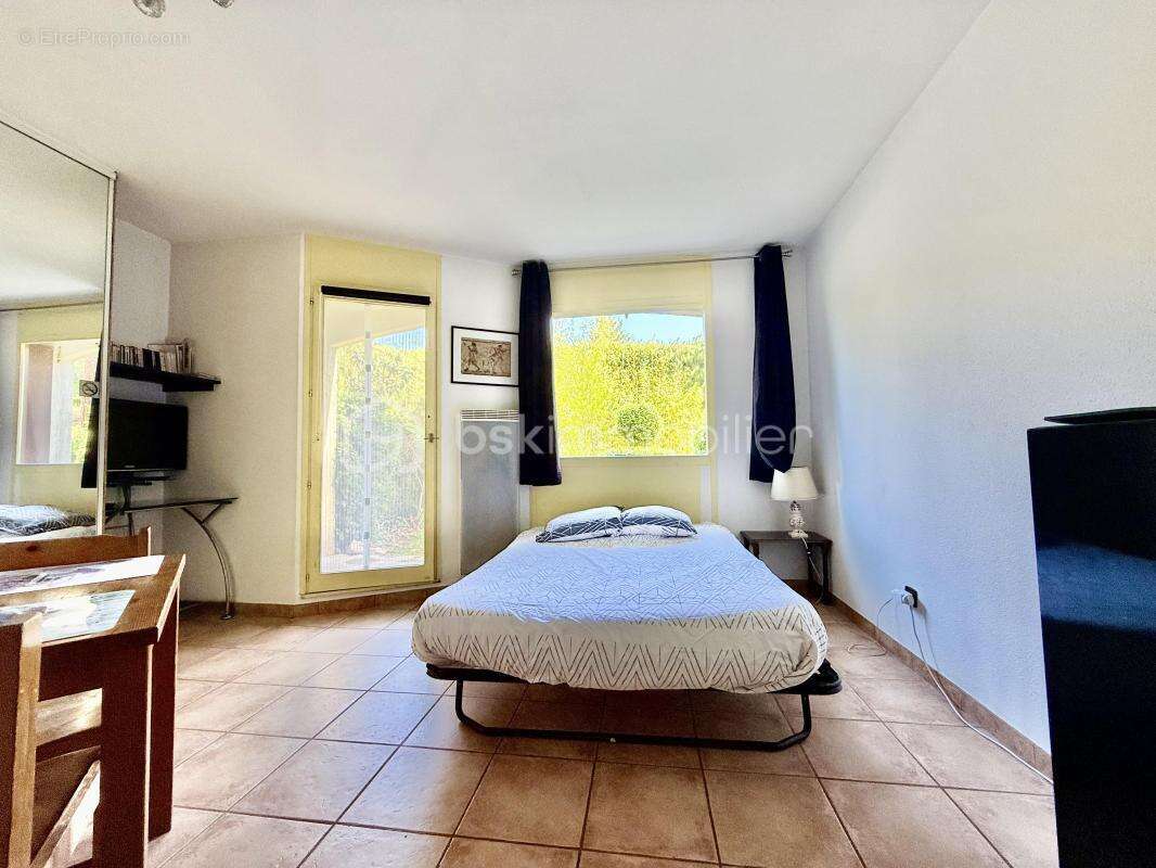 Appartement à GREOUX-LES-BAINS