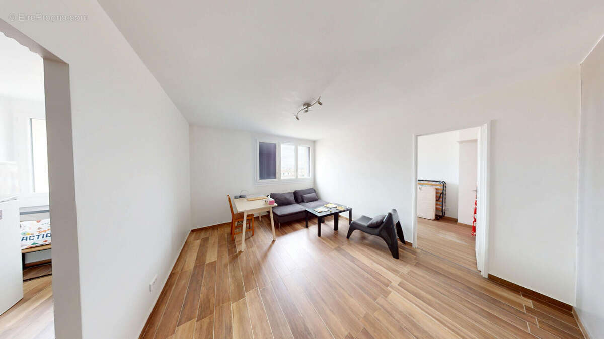 Appartement à IVRY-SUR-SEINE