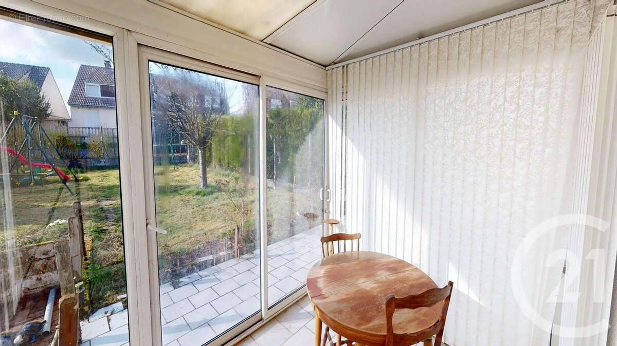 Maison à SAINT-QUENTIN