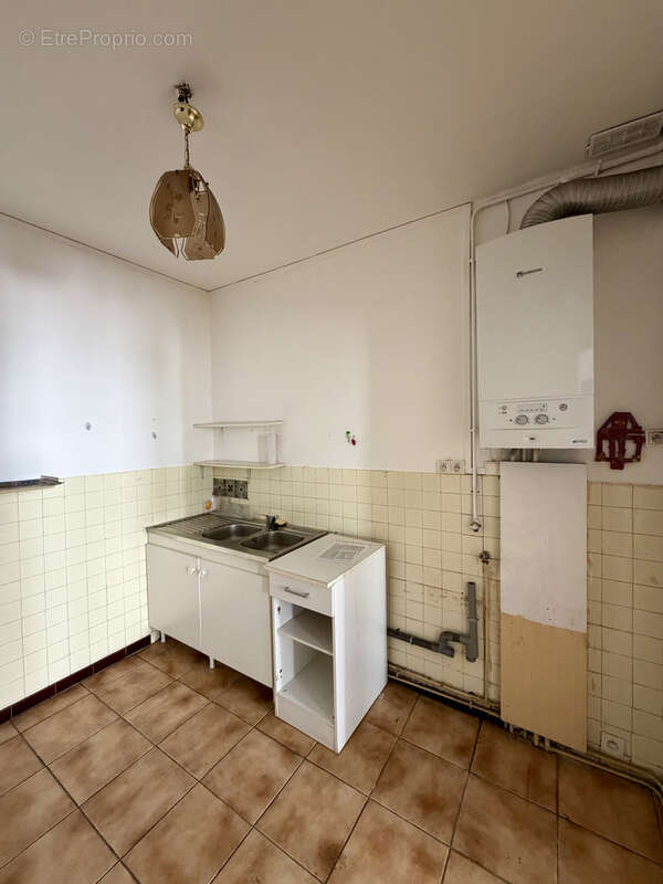 Appartement à MARSEILLE-1E