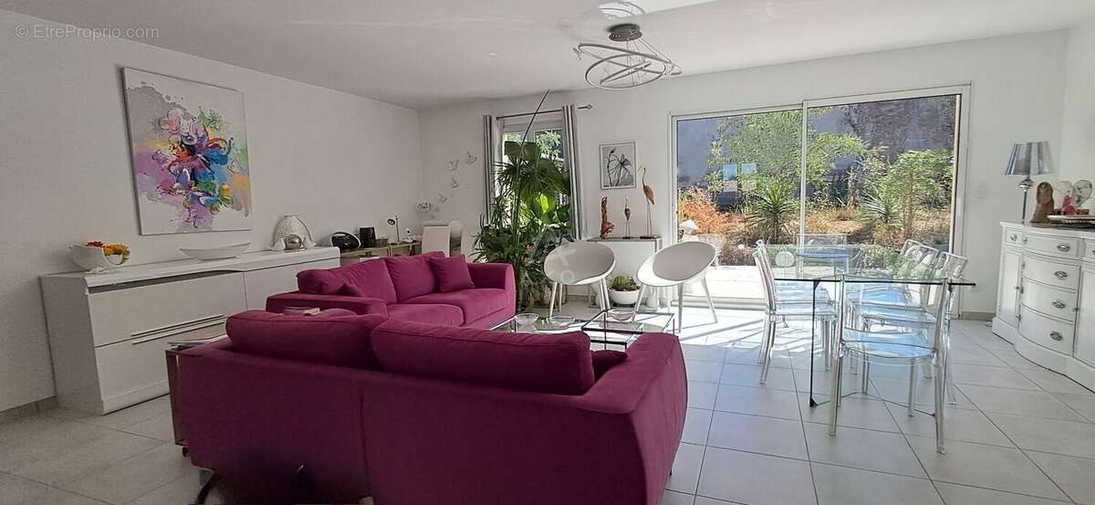 Maison à SAINT-PROJET-SAINT-CONSTANT