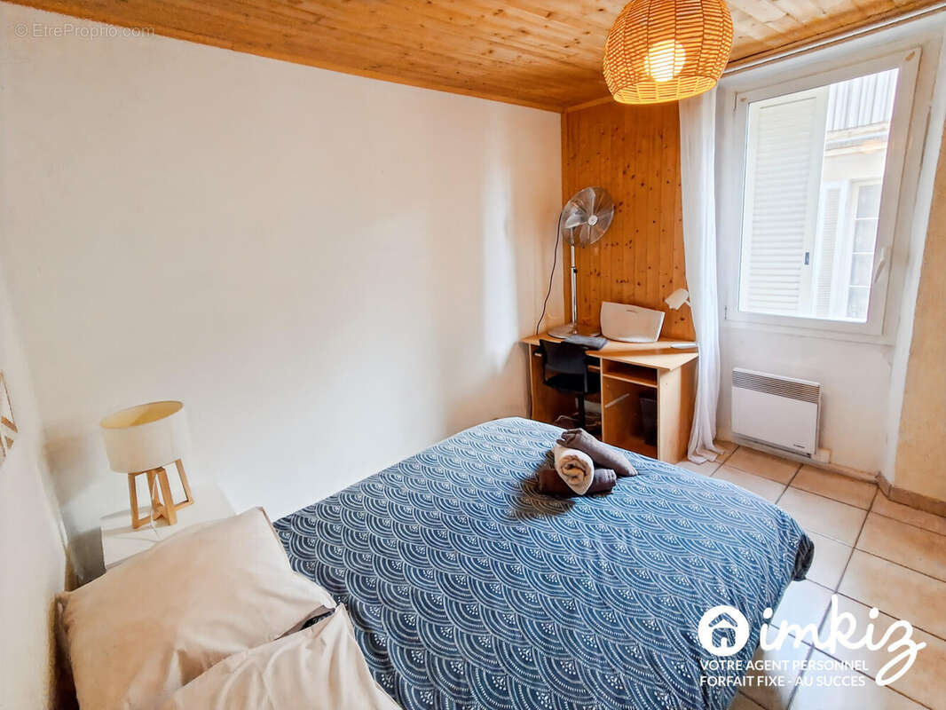 Appartement à MARSEILLE-5E