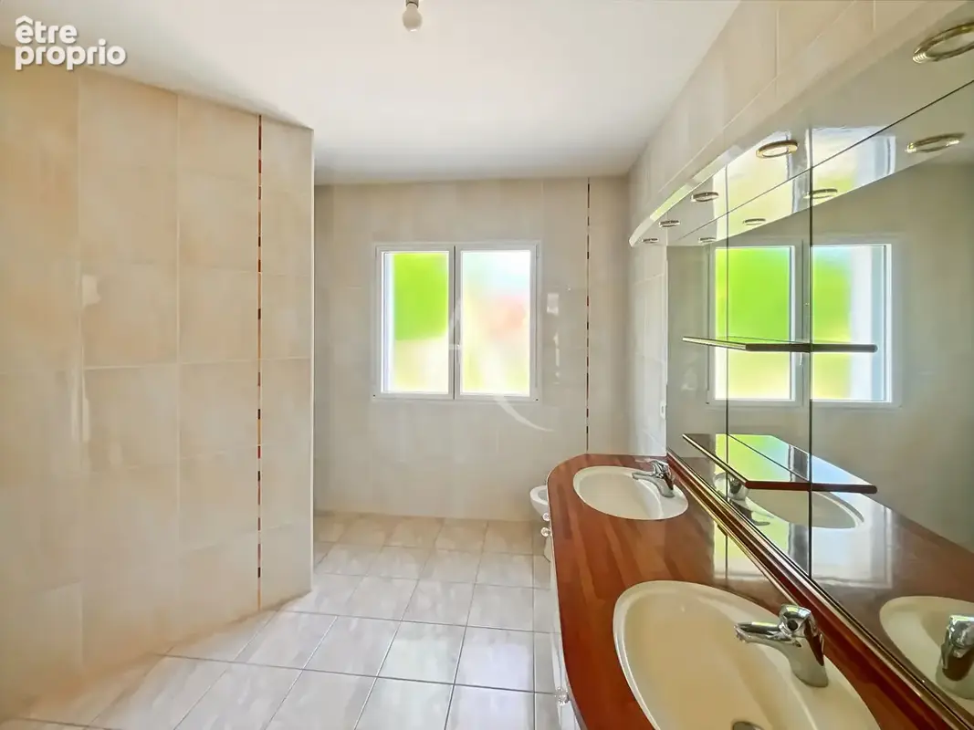 A vendre - maison - challans - photo 6