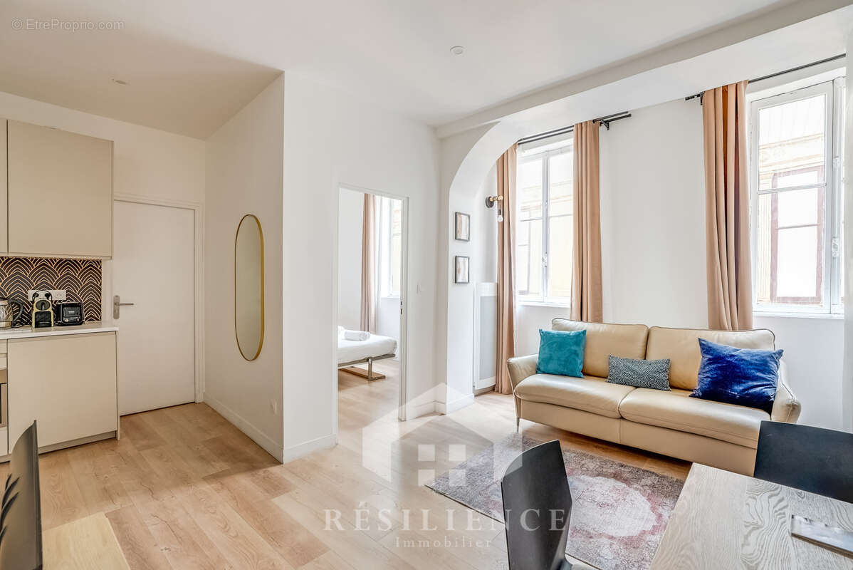 Montorgueil   charme et caractere, suberbe appartement 2p - 44m2 entierement renove - photo 2