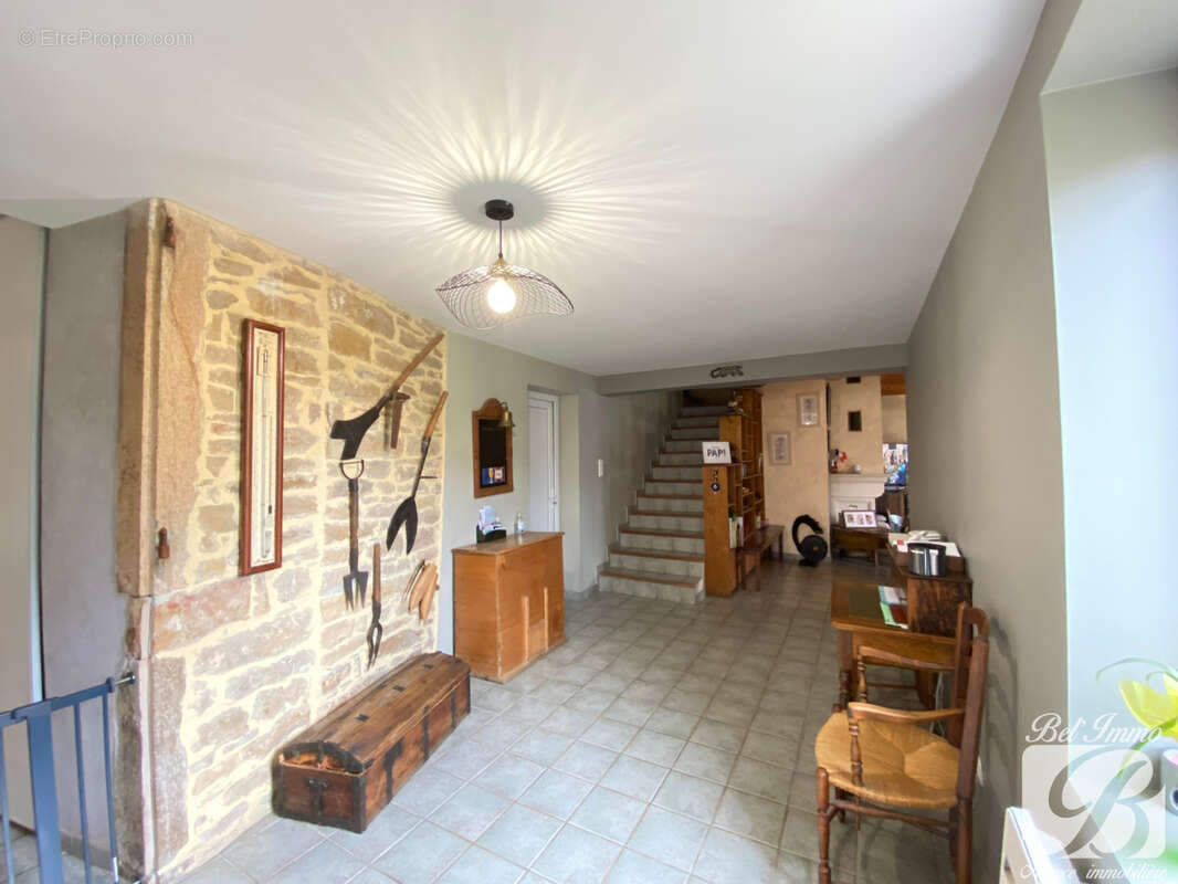 Maison à HIERES-SUR-AMBY