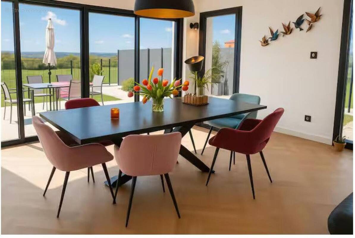 Photo 1 - Maison à JAYAT