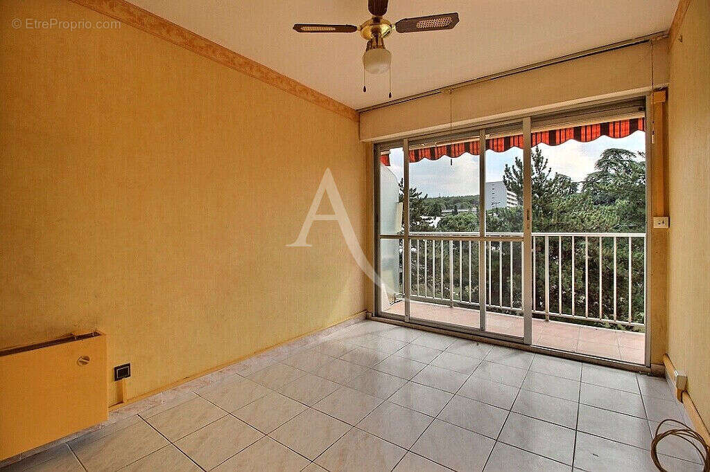 Appartement à SALON-DE-PROVENCE