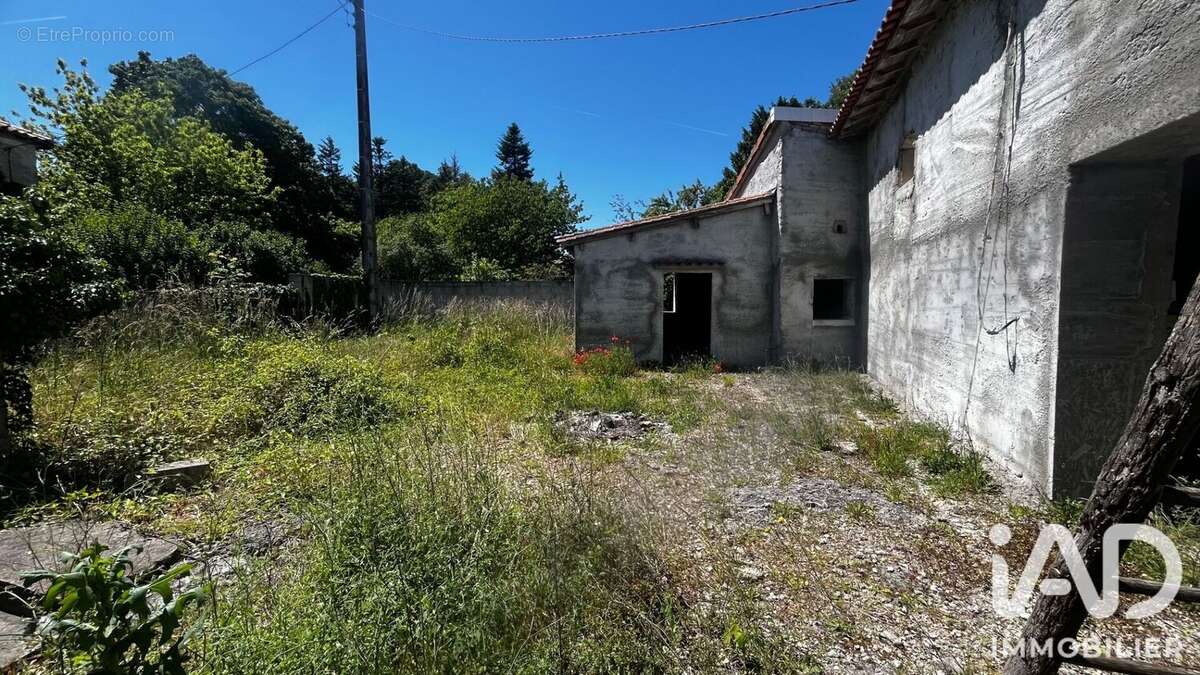 Photo 6 - Maison à AIGRE