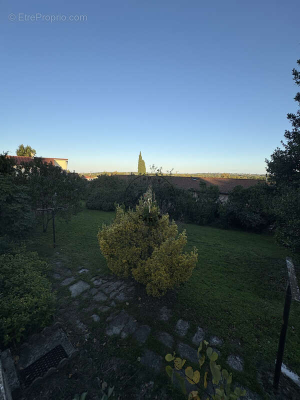Terrain à BRINDAS