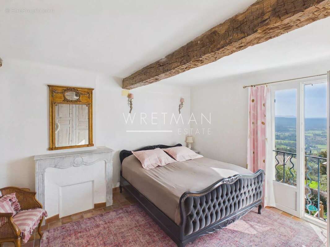 Appartement à MONTAUROUX